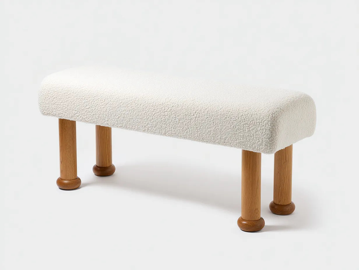 Bank Bouclé 128x44x46 cm - Creme und Natur - weiche Schlafzimmerbank mit runden Holzbeinen